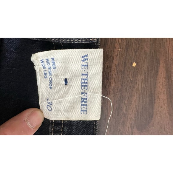 Free People NWT Piper Mid Rise Cropped Leg Pants in Black Size 30 - Picture 8 of 8